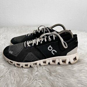 On Cloud Women’s Cloudtec Helion Black Lace Up Running Shoes Size 9.5